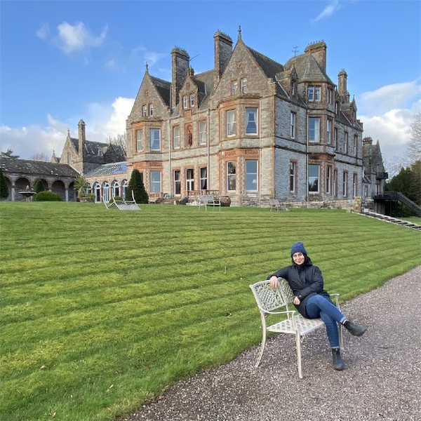 Sudbury, this Tuesday Brooke-lyn has returned from a trip to Ireland and is sharing a color palette inspired by Ireland.