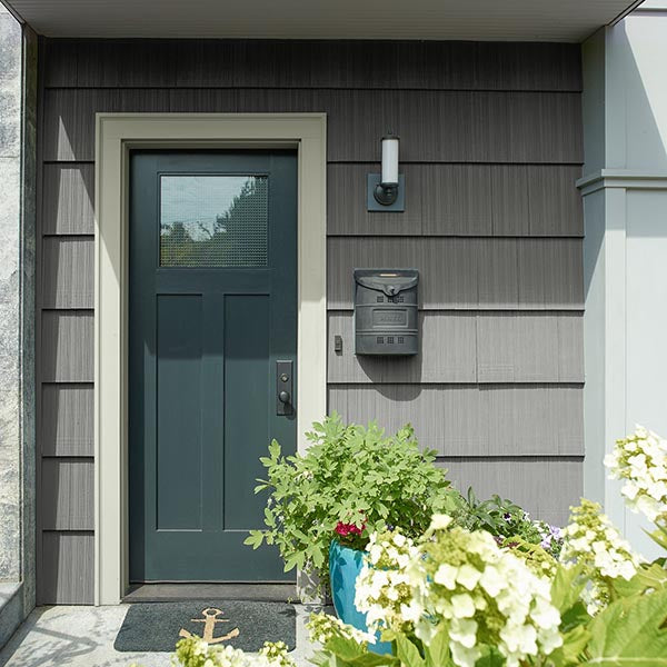 Freshen Up Your Curb Appeal: 6 Steps to Paint Your Front Door